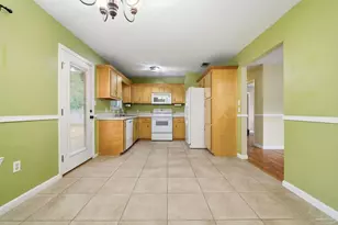 6568 Sinclair St, Milton, FL 32570 - Photo 11