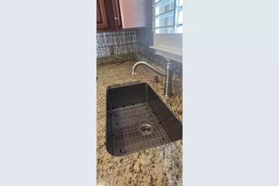 7812 Jewt Ln, Pensacola, FL 32526 - Photo 11