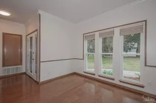 16298 N Shore Dr, Pensacola, FL 32507 - Photo 9