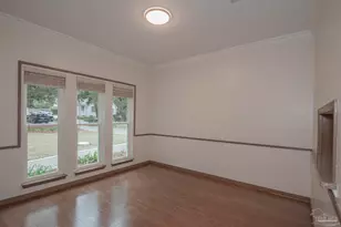 16298 N Shore Dr, Pensacola, FL 32507 - Photo 11