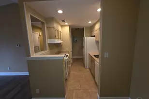 2201 Scenic Hwy, Pensacola, FL 32503 - Photo 9