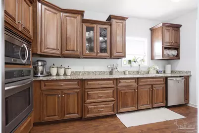 5089 Sanborn Dr, Milton, FL 32570 - Photo 13