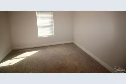 3900 Hawks Landing Cir, Pace, FL 32571 - Photo 9