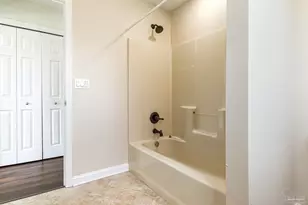 902 Heathrow Dr, Cantonment, FL 32533 - Photo 41