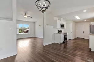 902 Heathrow Dr, Cantonment, FL 32533 - Photo 17