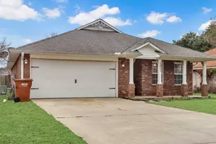 5081 Covington Dr, Pace, FL 32571 - Photo 5