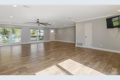 302 S Garcon Point Rd, Milton, FL 32583 - Photo 15