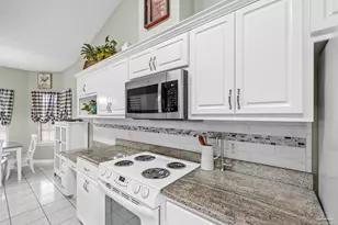 7135 Clearwood Rd, Pensacola, FL 32526 - Photo 19