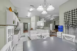 7135 Clearwood Rd, Pensacola, FL 32526 - Photo 25
