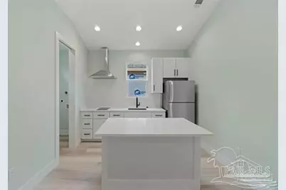 1180 W Intendencia St, Pensacola, FL 32502 - Photo 9