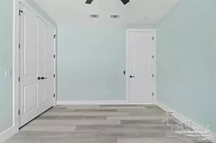 1180 W Intendencia St, Pensacola, FL 32502 - Photo 13