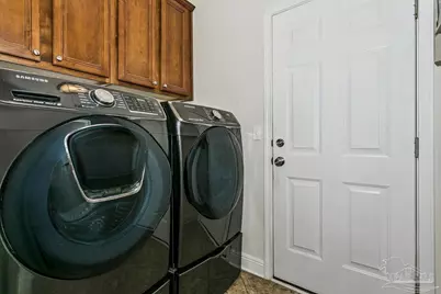 1810 Coast Ct, Gulf Breeze, FL 32563 - Photo 11