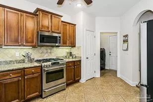 1810 Coast Ct, Gulf Breeze, FL 32563 - Photo 9