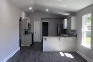 4404 Ellysee Way, Pensacola, FL 32505 - Photo 5