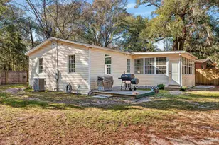 7304 St John's Cir, Milton, FL 32583 - Photo 7