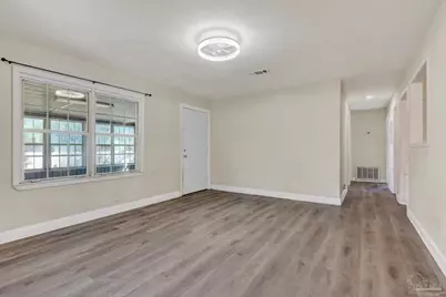 7304 St Johns Cir, Milton, FL 32583 - Photo 19