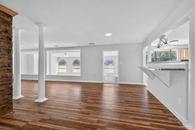 8 Manor Dr, Pensacola, FL 32507 - Photo 5