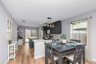 1512 Galvin Ave, Pensacola, FL 32526 - Photo 9