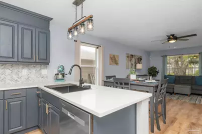 1512 Galvin Ave, Pensacola, FL 32526 - Photo 11