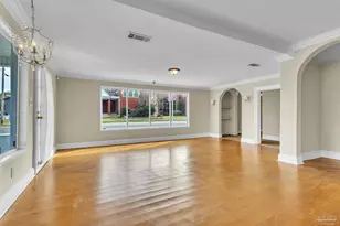 823 E Gadsden St, Pensacola, FL 32501 - Photo 3