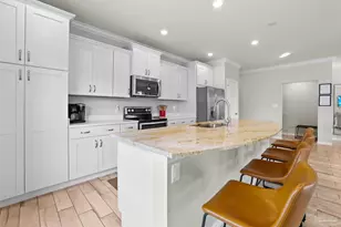 6587 Carlinga Dr, Pensacola, FL 32507 - Photo 5