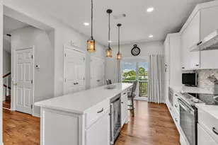 706 Via De Luna Dr, Pensacola Beach, FL 32561 - Photo 17