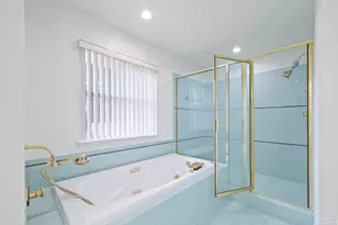 2873 Whisper Lake Dr, Gulf Breeze, FL 32563 - Photo 29