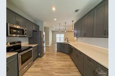 3916 Fielding Ct, Pace, FL 32571 - Photo 7