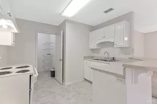 5150 Victoria Dr, Milton, FL 32570 - Photo 13