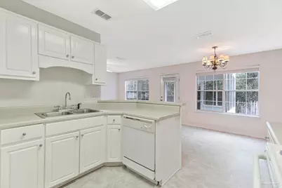 5150 Victoria Dr, Milton, FL 32570 - Photo 13