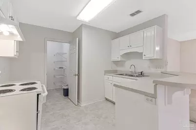 5150 Victoria Dr, Milton, FL 32570 - Photo 11