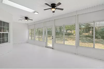 2409 Sweetheart Ln, Pensacola, FL 32526 - Photo 33