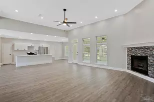 2409 Sweetheart Ln, Pensacola, FL 32526 - Photo 11