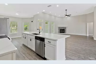 2409 Sweetheart Ln, Pensacola, FL 32526 - Photo 15