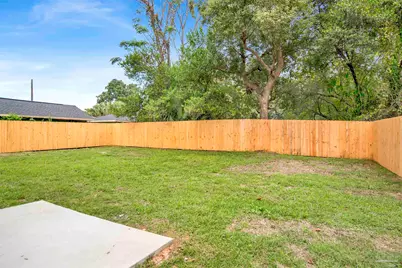 3018 Berwick St, Pensacola, FL 32503 - Photo 25