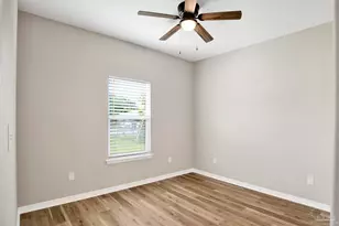 3018 Berwick St, Pensacola, FL 32503 - Photo 9