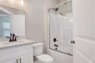 3018 Berwick St, Pensacola, FL 32503 - Photo 11