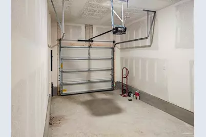 1211 Fairchild Village Dr, Pensacola, FL 32504 - Photo 9