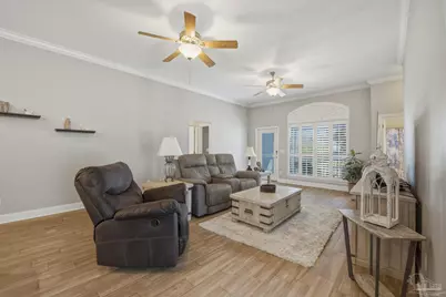 569 Radiant Cir, Mary Esther, FL 32569 - Photo 9