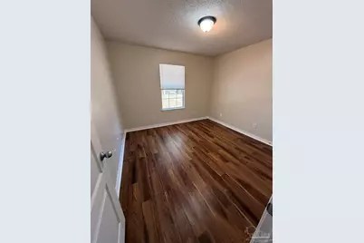 8940 Longmont Way, Milton, FL 32583 - Photo 9