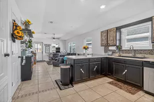 3080 Flintlock Dr, Pensacola, FL 32526 - Photo 5