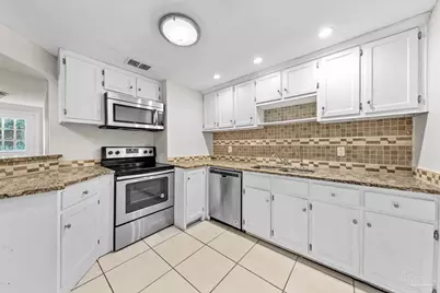 162 W Burgess Rd, Pensacola, FL 32503 - Photo 11