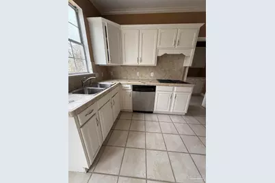 7416 San Ramon Dr, Milton, FL 32583 - Photo 3