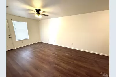 3202 Redwood Ln #D, Gulf Breeze, FL 32563 - Photo 11