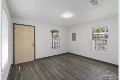 2405 W Hernandez St, Pensacola, FL 32505 - Photo 9