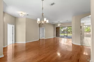 8 Warrior Ct, Pensacola, FL 32507 - Photo 9