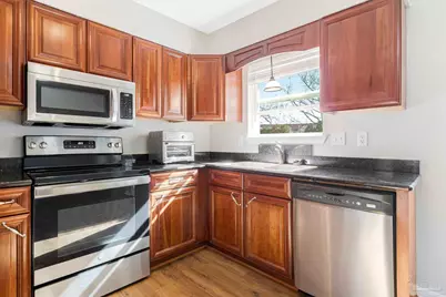 407 Celeste Ct, Mary Esther, FL 32569 - Photo 5