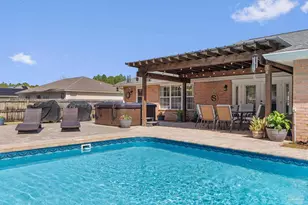 2381 Tumbleweed Dr, Navarre, FL 32566 - Photo 1