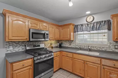 2381 Tumbleweed Dr, Navarre, FL 32566 - Photo 19