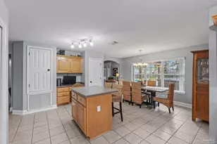 2381 Tumbleweed Dr, Navarre, FL 32566 - Photo 21